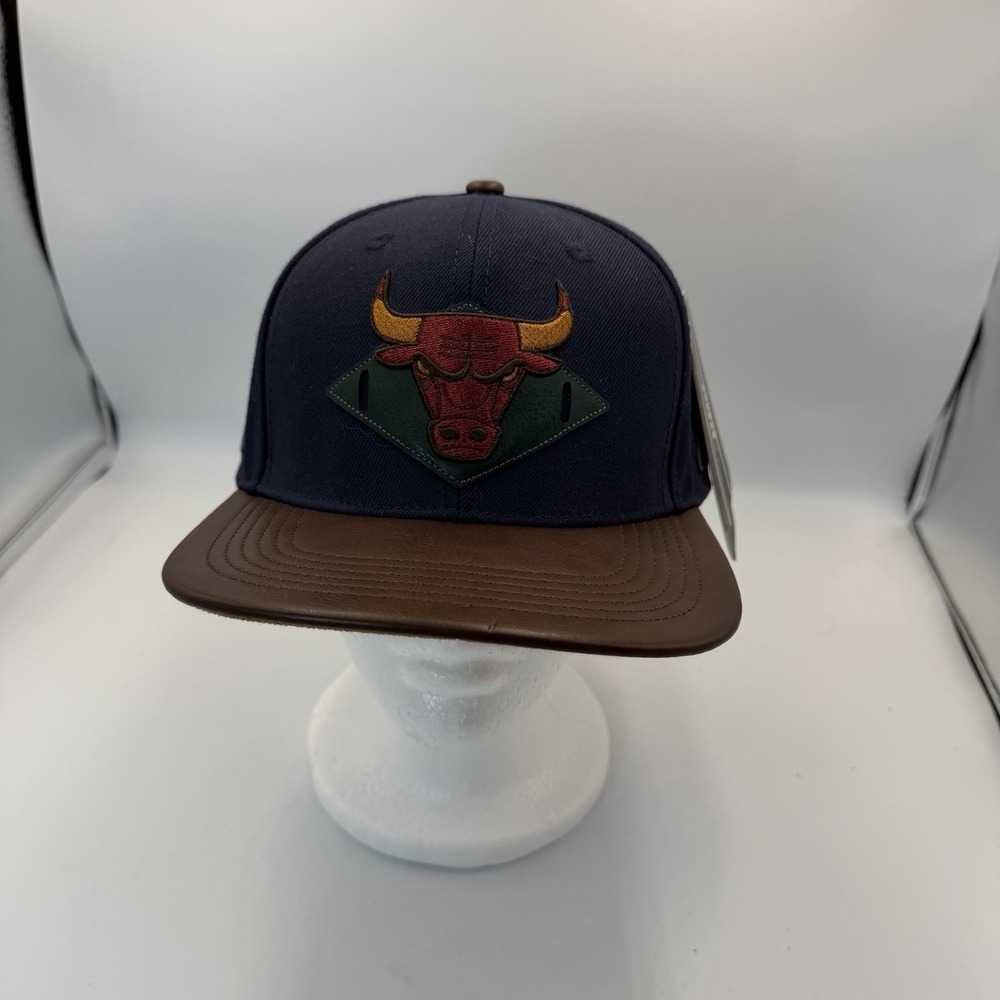 NWT Chicago Bulls Pro Standard SnapBack Adjustable Hat Leather SOLD OUT